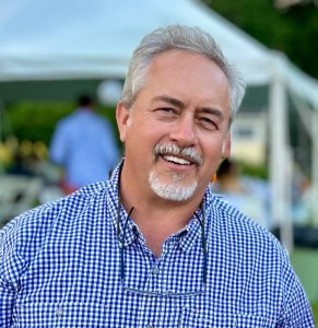 Meet Dr. Scott Bowen